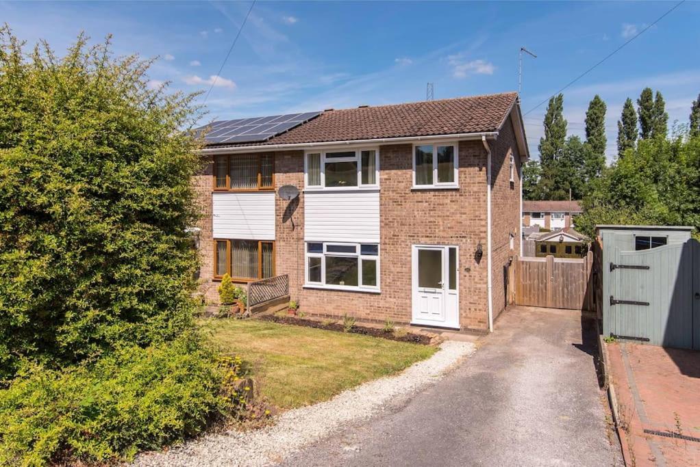 Modern Three Bedroom Home In Castle Donington Exteriér fotografie